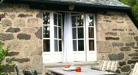 Chambre familiale 4 personnes avec salon de jardin Aveyron - Clos de Banes