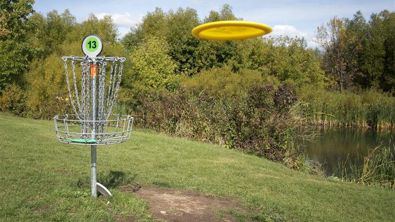 Disc golf sur Argences en Aubrac pres du Clos de Banes