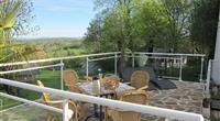 Terrasse avec vue sur l'Aveyron - Clos de Banes