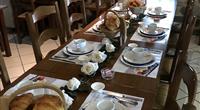 Petit dejeuner dans la salle a manger - Clos de Banes