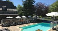 Piscine sous le soleil d'Aveyron - Clos de Banes